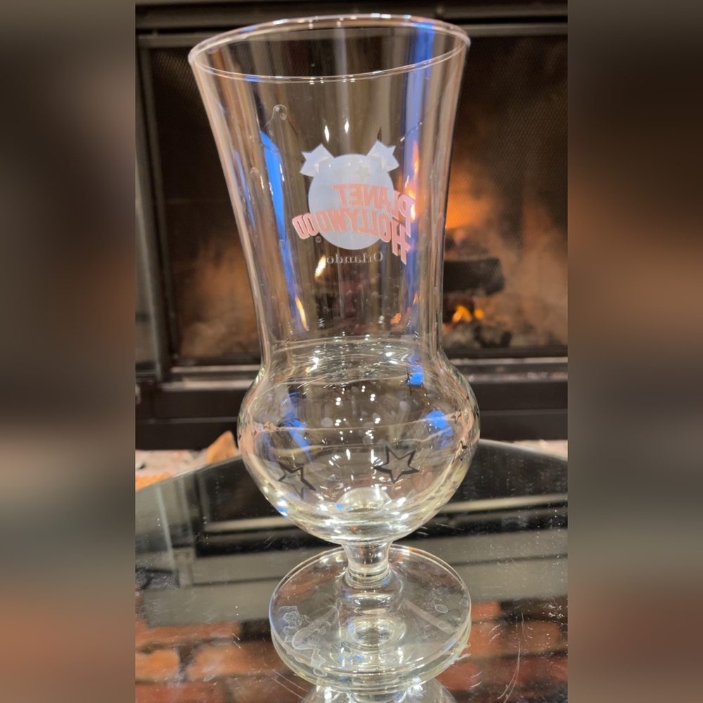 EC - 22oz. Planet Hollywood - Orlando Hurricane Glass - Picture 3 of 7